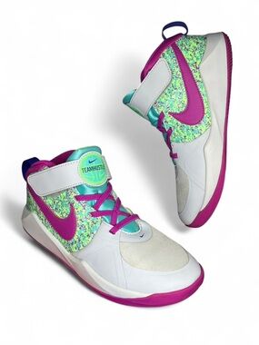 Nike Team Hustle D9 'Digital Pixel' (GS) sneakers DC1995-001 Girls Basketball